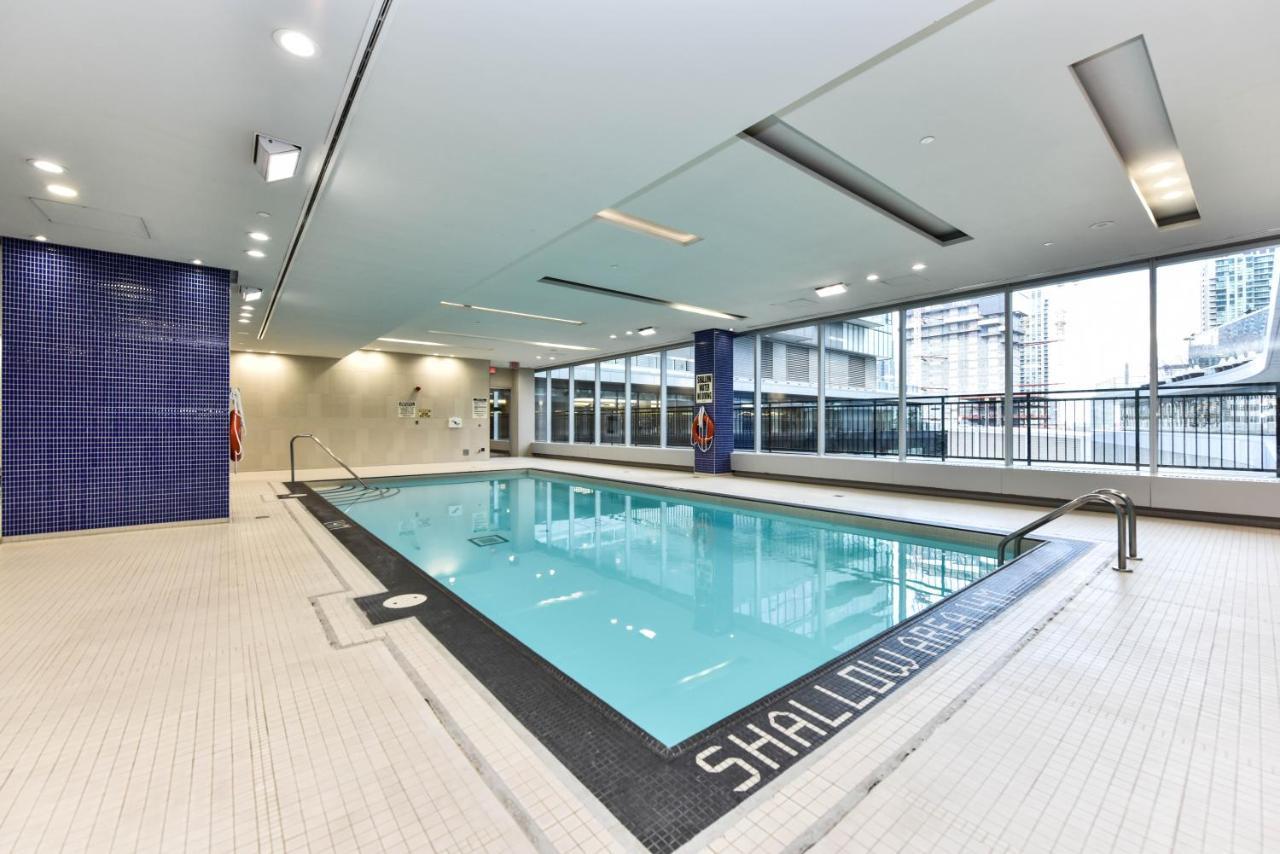 Sarkar Suites - Maple Leaf Square 토론토 외부 사진
