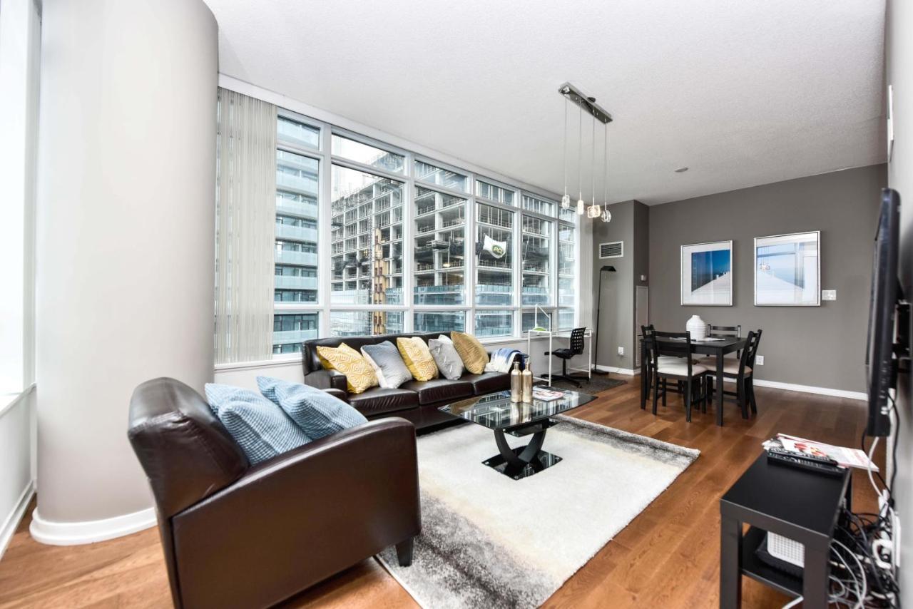 Sarkar Suites - Maple Leaf Square 토론토 외부 사진