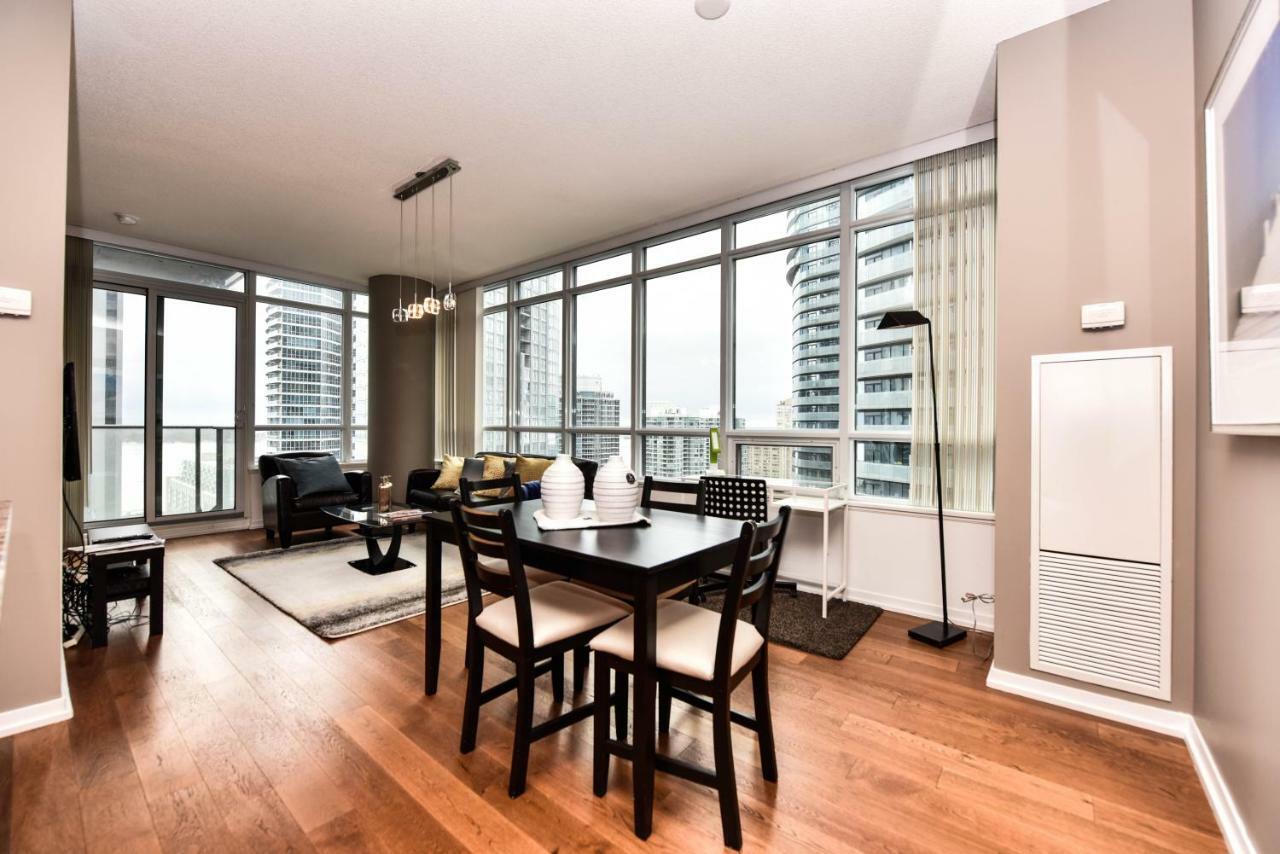 Sarkar Suites - Maple Leaf Square 토론토 외부 사진