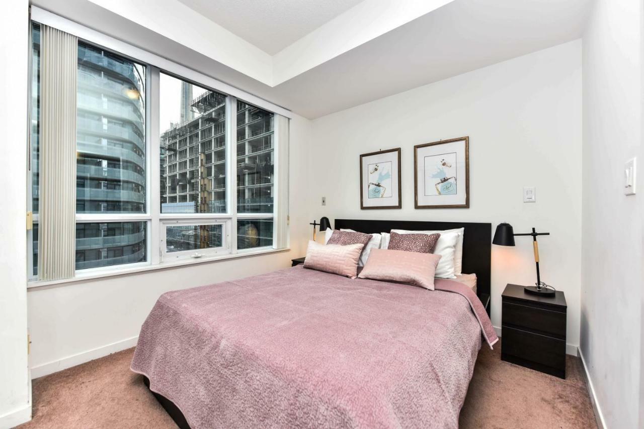Sarkar Suites - Maple Leaf Square 토론토 외부 사진
