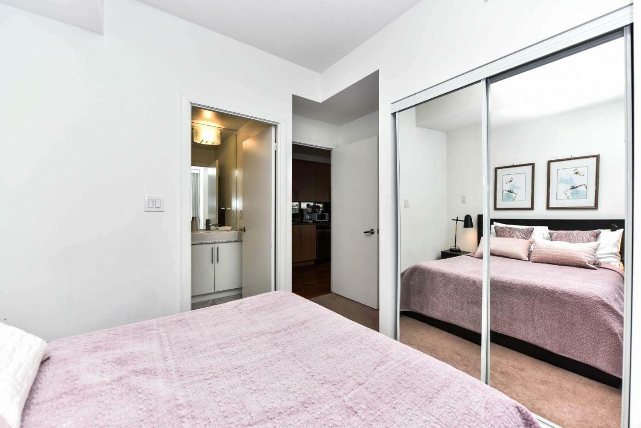 Sarkar Suites - Maple Leaf Square 토론토 외부 사진