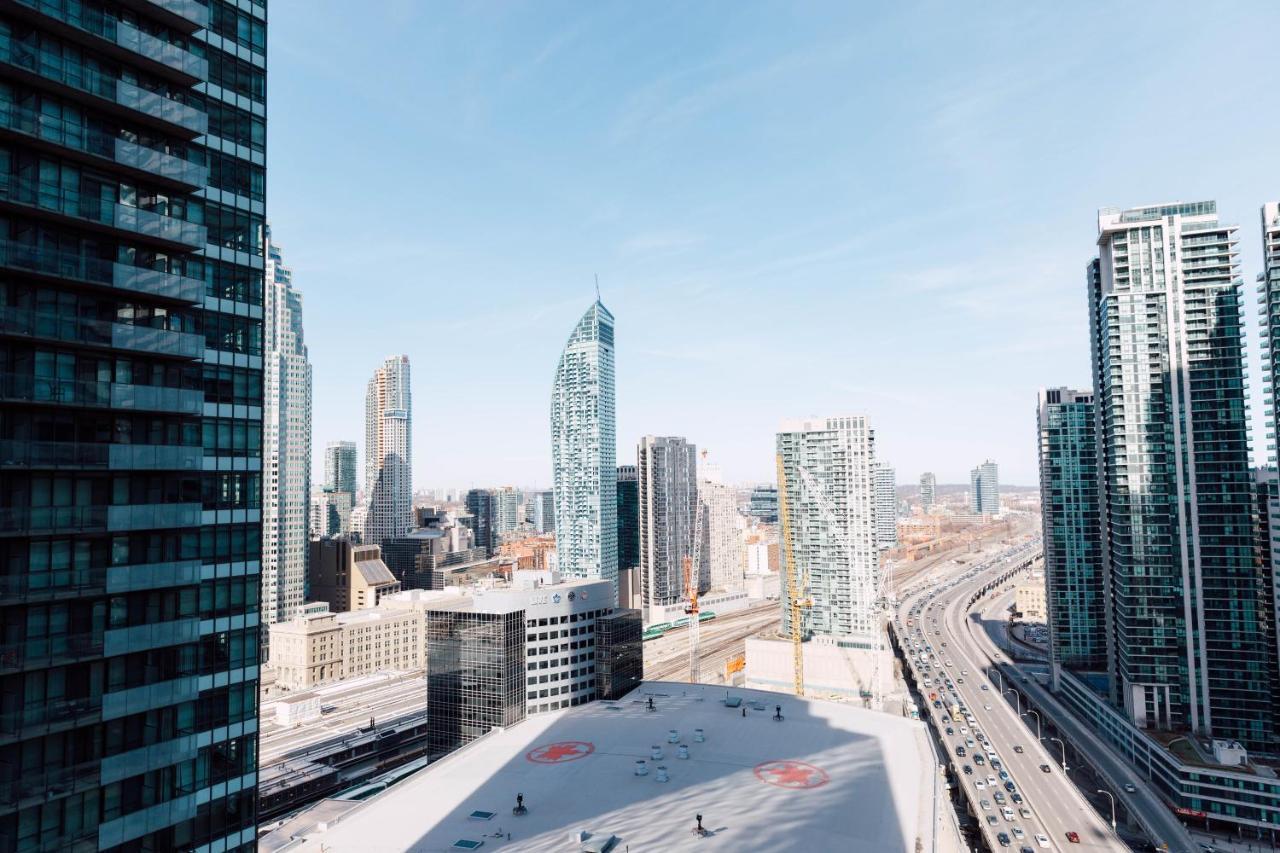 Sarkar Suites - Maple Leaf Square 토론토 외부 사진